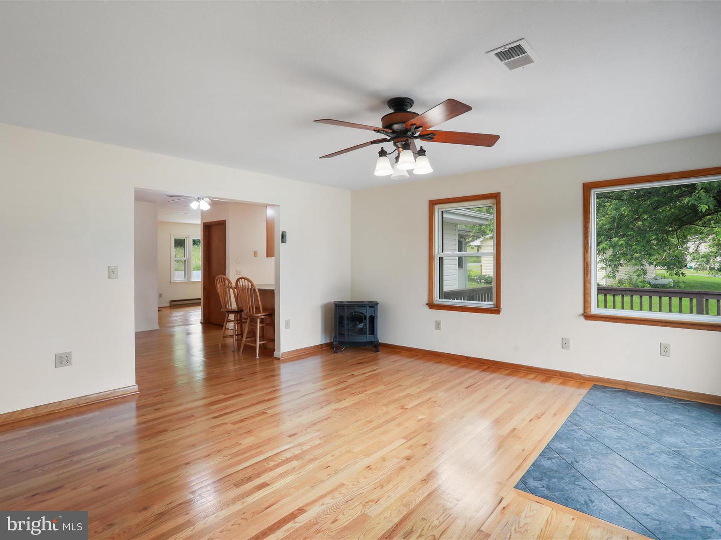 3423 SMITH CREEK RD, NEW MARKET, Virginia 22844, 3 Bedrooms Bedrooms, ,2 BathroomsBathrooms,Residential,For sale,3423 SMITH CREEK RD,VASH2011458 MLS # VASH2011458