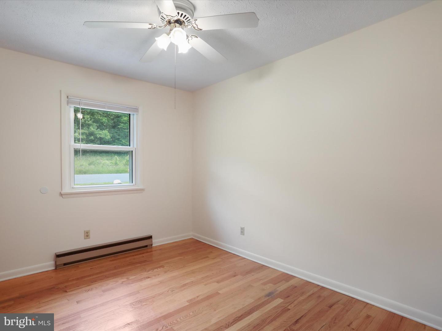 3423 SMITH CREEK RD, NEW MARKET, Virginia 22844, 3 Bedrooms Bedrooms, ,2 BathroomsBathrooms,Residential,For sale,3423 SMITH CREEK RD,VASH2011458 MLS # VASH2011458