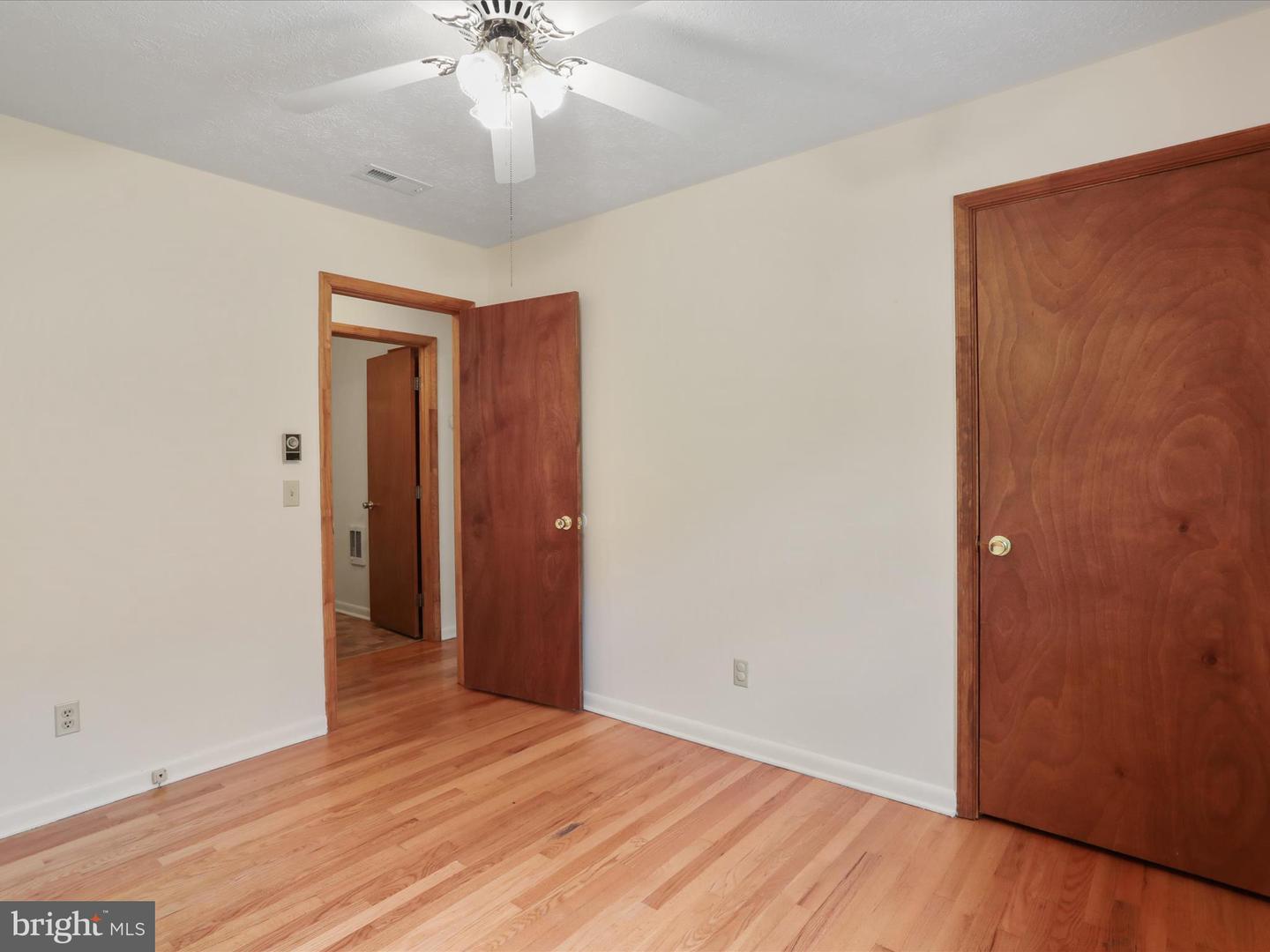 3423 SMITH CREEK RD, NEW MARKET, Virginia 22844, 3 Bedrooms Bedrooms, ,2 BathroomsBathrooms,Residential,For sale,3423 SMITH CREEK RD,VASH2011458 MLS # VASH2011458