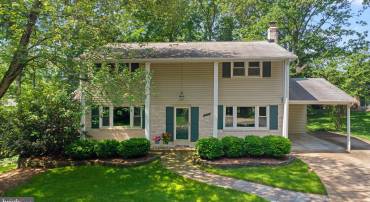 6929 CONSERVATION DR, SPRINGFIELD, Virginia 22153, 4 Bedrooms Bedrooms, ,2 BathroomsBathrooms,Residential,For sale,6929 CONSERVATION DR,VAFX2240446 MLS # VAFX2240446