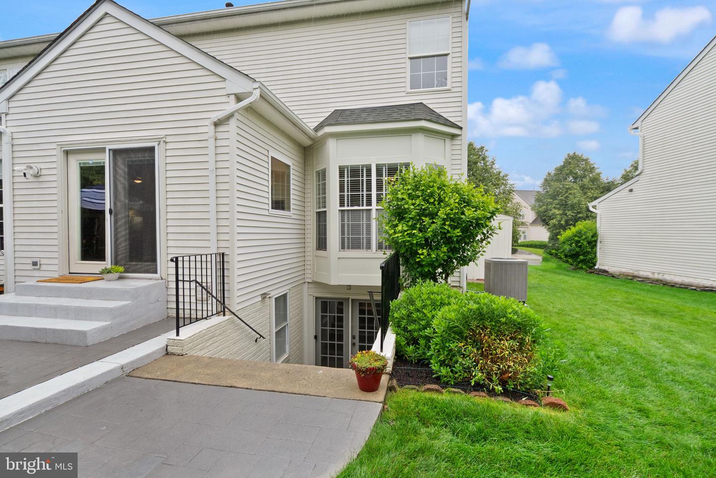20355 SNOWPOINT PL, ASHBURN, Virginia 20147, 5 Bedrooms Bedrooms, ,3 BathroomsBathrooms,Residential,For sale,20355 SNOWPOINT PL,VALO2096254 MLS # VALO2096254