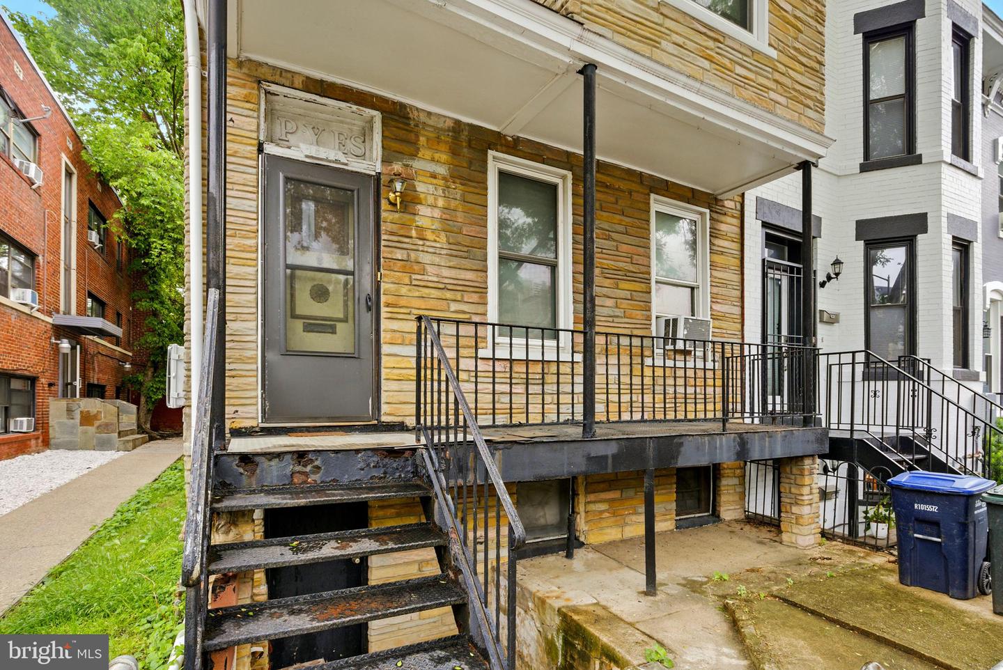 1625 6TH ST NW, WASHINGTON, District Of Columbia 20001, 4 Bedrooms Bedrooms, ,2 BathroomsBathrooms,Residential,For sale,1625 6TH ST NW,DCDC2200372 MLS # DCDC2200372