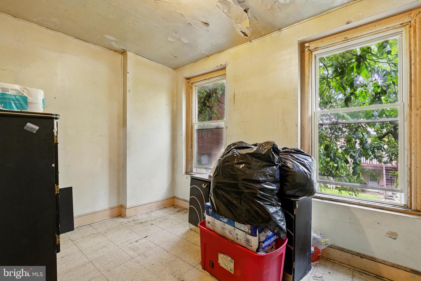 1625 6TH ST NW, WASHINGTON, District Of Columbia 20001, 4 Bedrooms Bedrooms, ,2 BathroomsBathrooms,Residential,For sale,1625 6TH ST NW,DCDC2200372 MLS # DCDC2200372