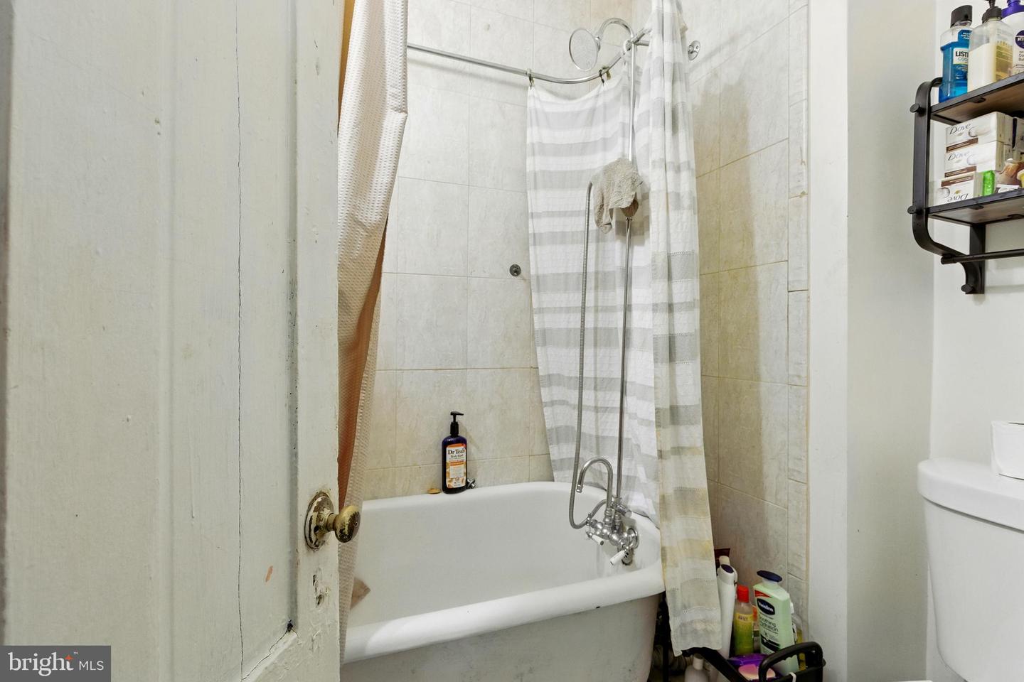 1625 6TH ST NW, WASHINGTON, District Of Columbia 20001, 4 Bedrooms Bedrooms, ,2 BathroomsBathrooms,Residential,For sale,1625 6TH ST NW,DCDC2200372 MLS # DCDC2200372