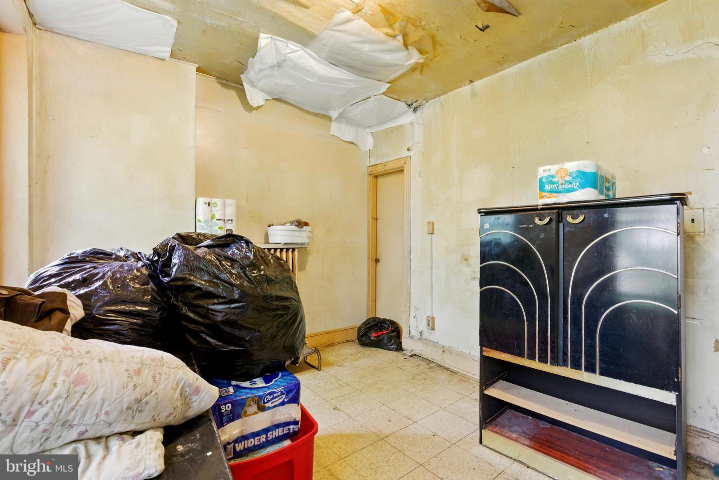 1625 6TH ST NW, WASHINGTON, District Of Columbia 20001, 4 Bedrooms Bedrooms, ,2 BathroomsBathrooms,Residential,For sale,1625 6TH ST NW,DCDC2200372 MLS # DCDC2200372