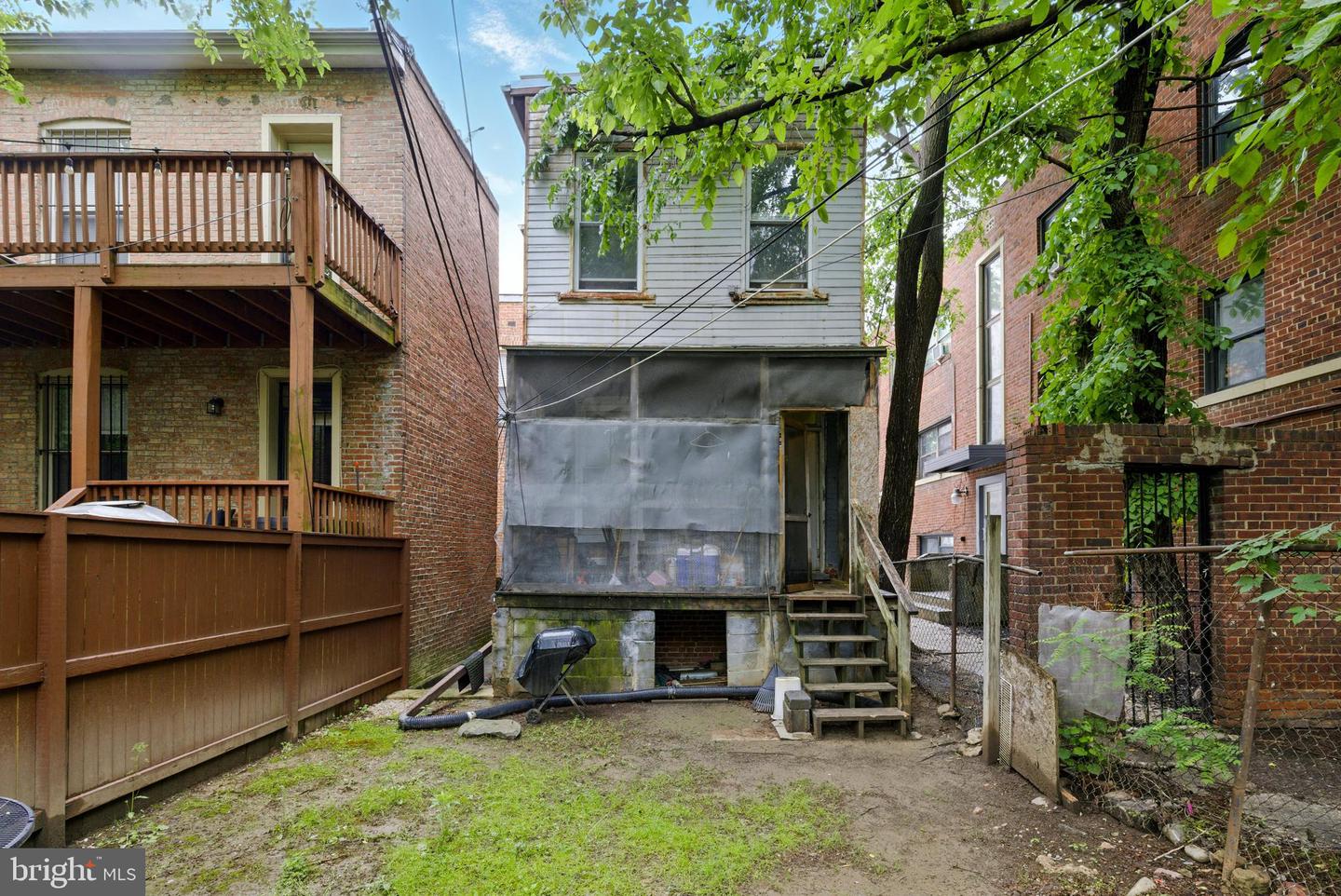 1625 6TH ST NW, WASHINGTON, District Of Columbia 20001, 4 Bedrooms Bedrooms, ,2 BathroomsBathrooms,Residential,For sale,1625 6TH ST NW,DCDC2200372 MLS # DCDC2200372