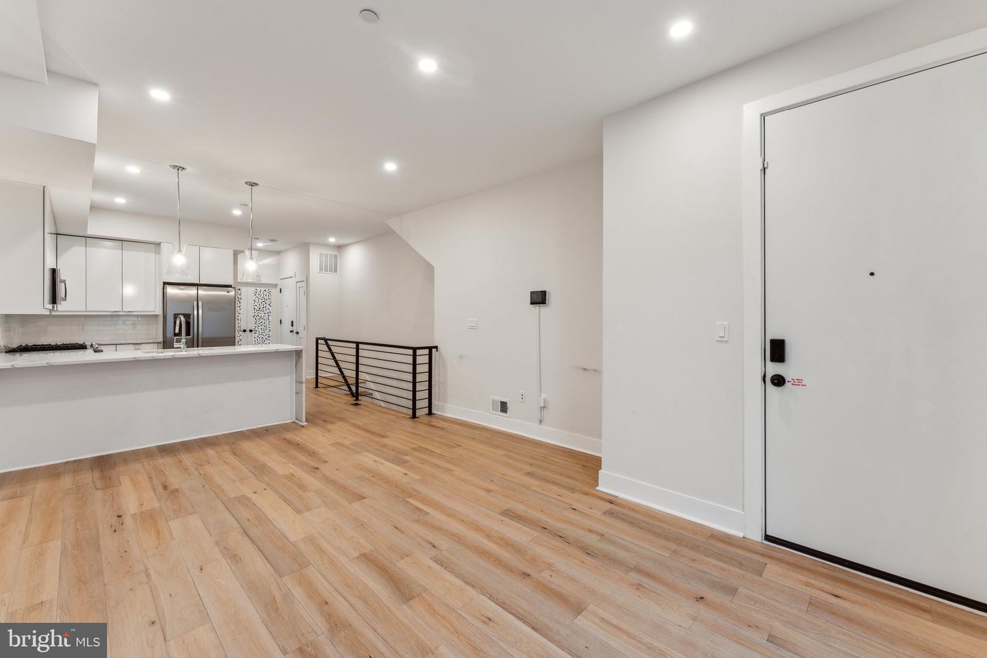1645 WEST VIRGINIA NE #1, WASHINGTON, District Of Columbia 20002, 3 Bedrooms Bedrooms, ,3 BathroomsBathrooms,Residential,For sale,1645 WEST VIRGINIA NE #1,DCDC2200450 MLS # DCDC2200450