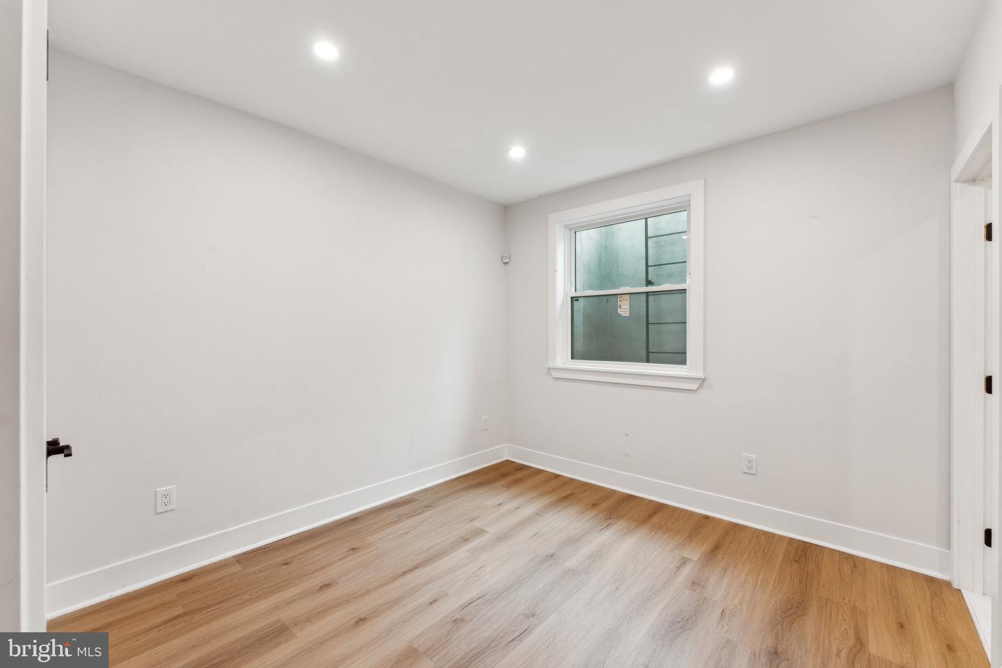 1645 WEST VIRGINIA NE #1, WASHINGTON, District Of Columbia 20002, 3 Bedrooms Bedrooms, ,3 BathroomsBathrooms,Residential,For sale,1645 WEST VIRGINIA NE #1,DCDC2200450 MLS # DCDC2200450