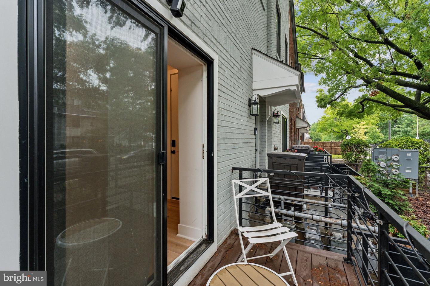 1645 WEST VIRGINIA NE #1, WASHINGTON, District Of Columbia 20002, 3 Bedrooms Bedrooms, ,3 BathroomsBathrooms,Residential,For sale,1645 WEST VIRGINIA NE #1,DCDC2200450 MLS # DCDC2200450