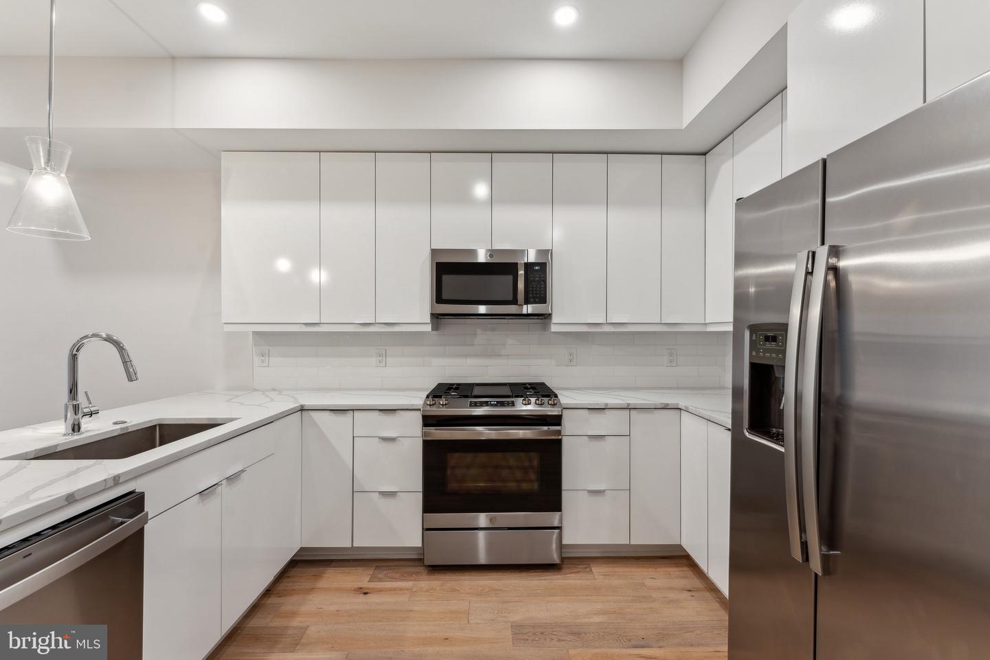 1645 WEST VIRGINIA NE #1, WASHINGTON, District Of Columbia 20002, 3 Bedrooms Bedrooms, ,3 BathroomsBathrooms,Residential,For sale,1645 WEST VIRGINIA NE #1,DCDC2200450 MLS # DCDC2200450