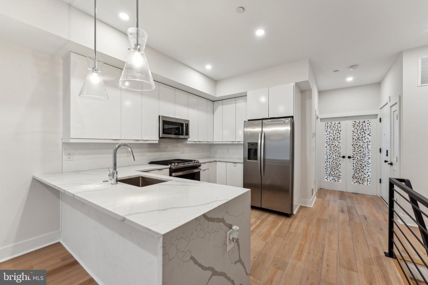 1645 WEST VIRGINIA NE #1, WASHINGTON, District Of Columbia 20002, 3 Bedrooms Bedrooms, ,3 BathroomsBathrooms,Residential,For sale,1645 WEST VIRGINIA NE #1,DCDC2200450 MLS # DCDC2200450
