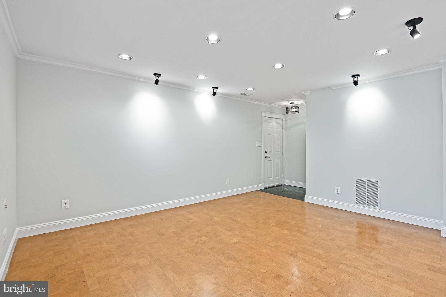 1781 JONATHAN WAY #K, RESTON, Virginia 20190, 1 Bedroom Bedrooms, ,1 BathroomBathrooms,Residential,For sale,1781 JONATHAN WAY #K,VAFX2240784 MLS # VAFX2240784