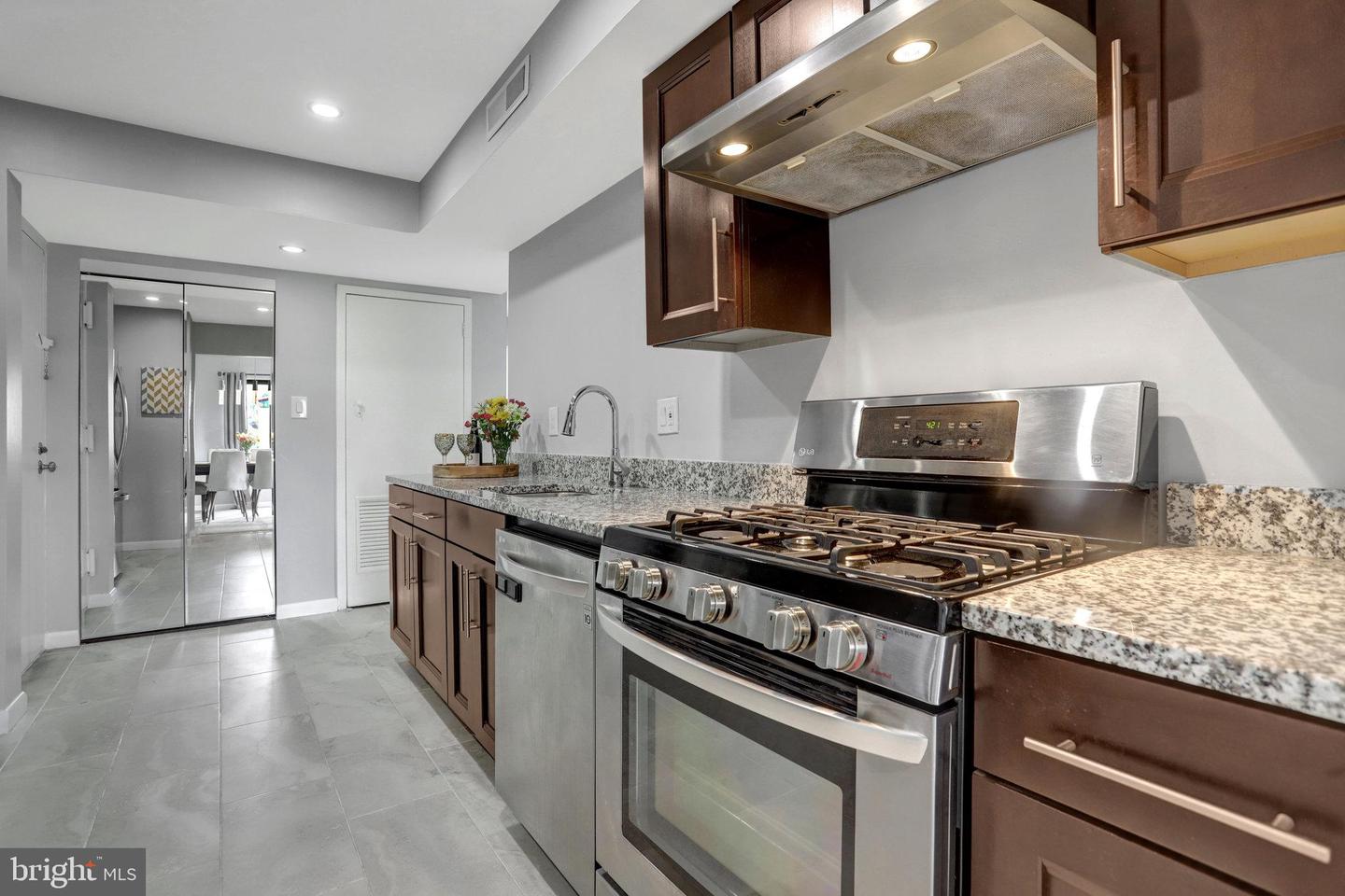 3100 S MANCHESTER ST #1028, FALLS CHURCH, Virginia 22044, 2 Bedrooms Bedrooms, ,2 BathroomsBathrooms,Residential,For sale,3100 S MANCHESTER ST #1028,VAFX2240988 MLS # VAFX2240988
