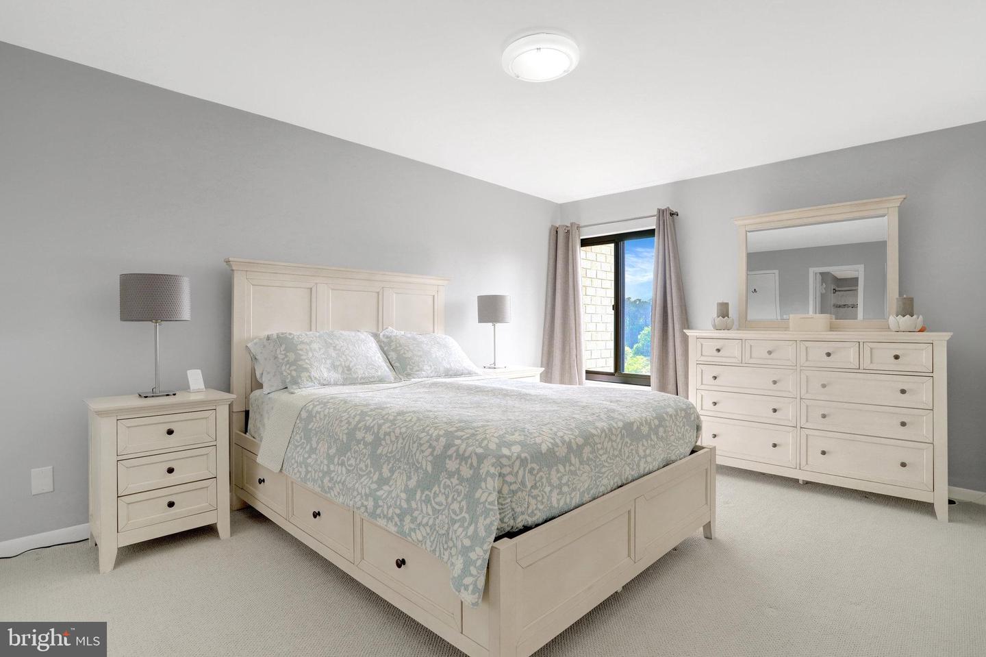 3100 S MANCHESTER ST #1028, FALLS CHURCH, Virginia 22044, 2 Bedrooms Bedrooms, ,2 BathroomsBathrooms,Residential,For sale,3100 S MANCHESTER ST #1028,VAFX2240988 MLS # VAFX2240988