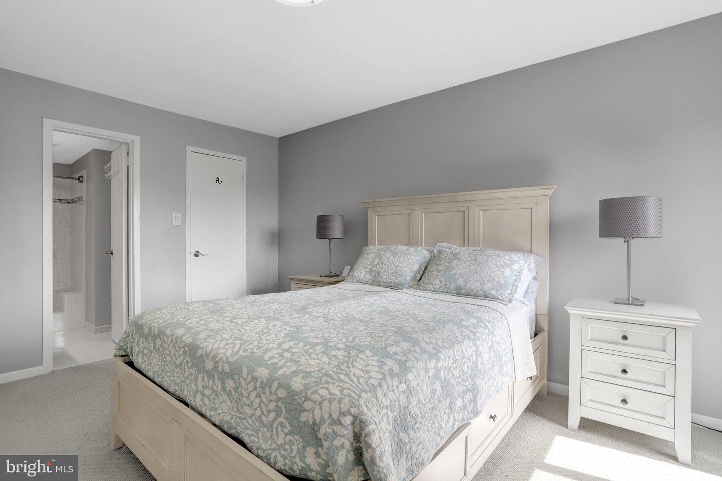 3100 S MANCHESTER ST #1028, FALLS CHURCH, Virginia 22044, 2 Bedrooms Bedrooms, ,2 BathroomsBathrooms,Residential,For sale,3100 S MANCHESTER ST #1028,VAFX2240988 MLS # VAFX2240988