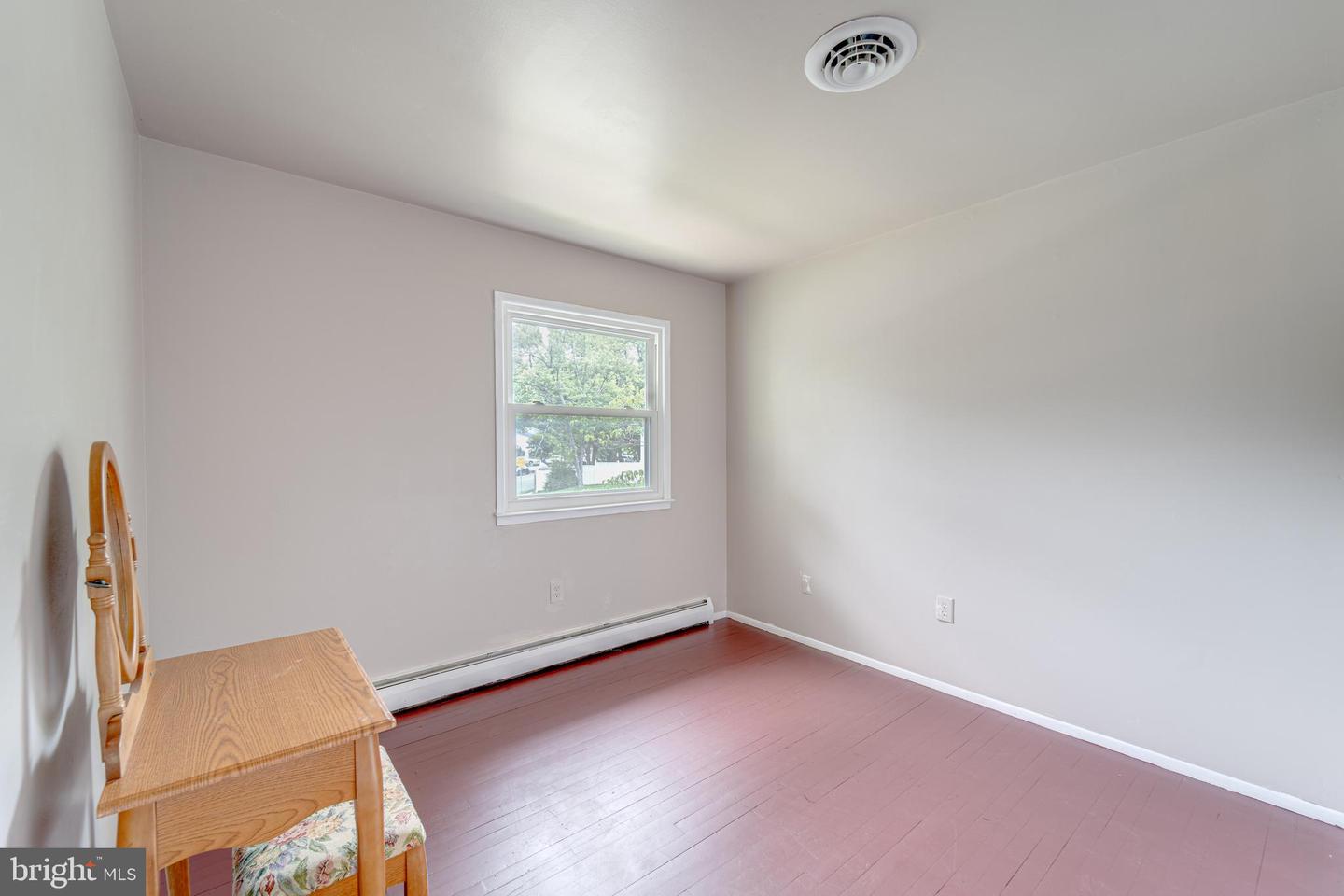4625 KENWOOD DR, WOODBRIDGE, Virginia 22193, 3 Bedrooms Bedrooms, ,2 BathroomsBathrooms,Residential,For sale,4625 KENWOOD DR,VAPW2094740 MLS # VAPW2094740