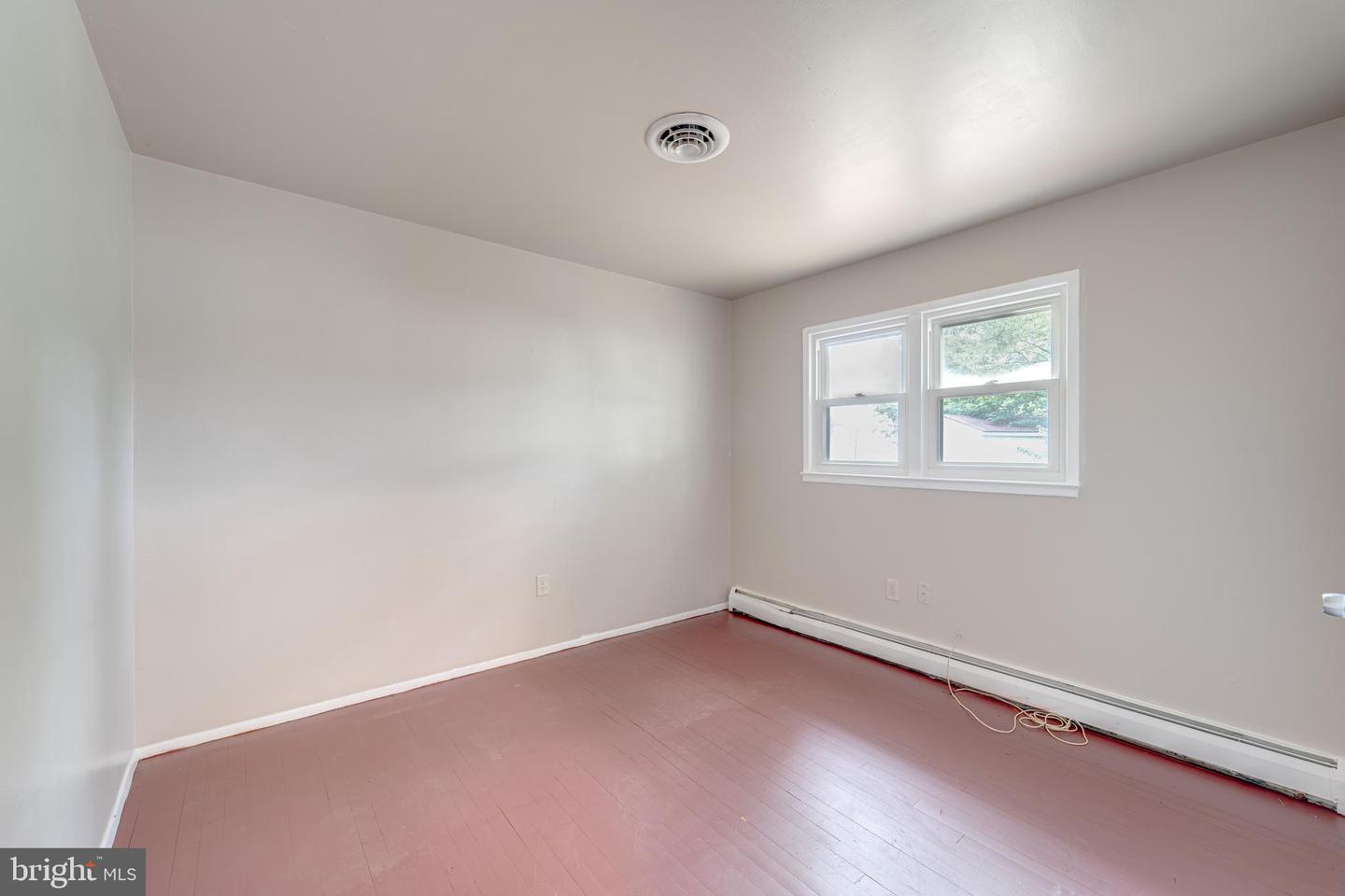 4625 KENWOOD DR, WOODBRIDGE, Virginia 22193, 3 Bedrooms Bedrooms, ,2 BathroomsBathrooms,Residential,For sale,4625 KENWOOD DR,VAPW2094740 MLS # VAPW2094740