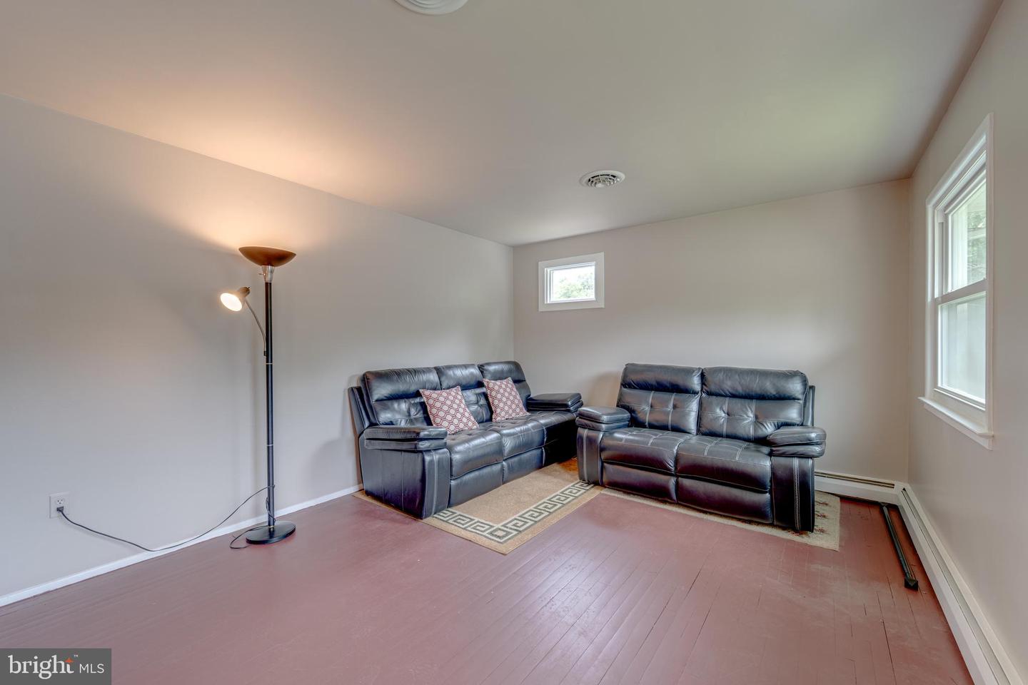 4625 KENWOOD DR, WOODBRIDGE, Virginia 22193, 3 Bedrooms Bedrooms, ,2 BathroomsBathrooms,Residential,For sale,4625 KENWOOD DR,VAPW2094740 MLS # VAPW2094740