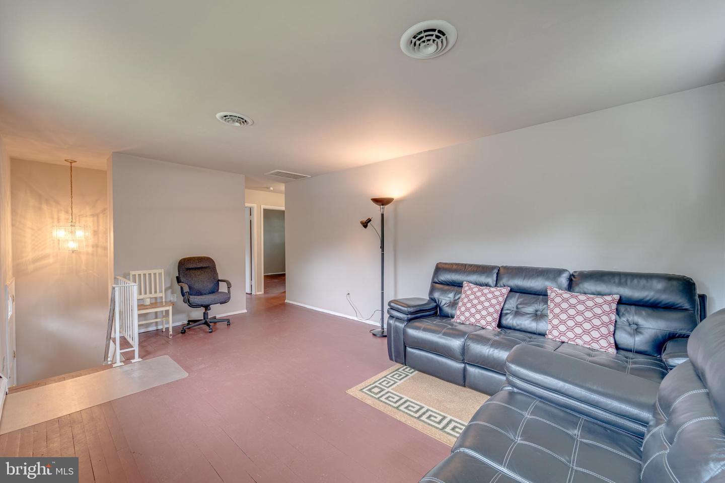 4625 KENWOOD DR, WOODBRIDGE, Virginia 22193, 3 Bedrooms Bedrooms, ,2 BathroomsBathrooms,Residential,For sale,4625 KENWOOD DR,VAPW2094740 MLS # VAPW2094740