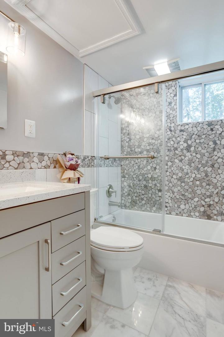 5395 GAINSBOROUGH DR, FAIRFAX, Virginia 22032, 4 Bedrooms Bedrooms, ,3 BathroomsBathrooms,Residential,For sale,5395 GAINSBOROUGH DR,VAFX2241242 MLS # VAFX2241242