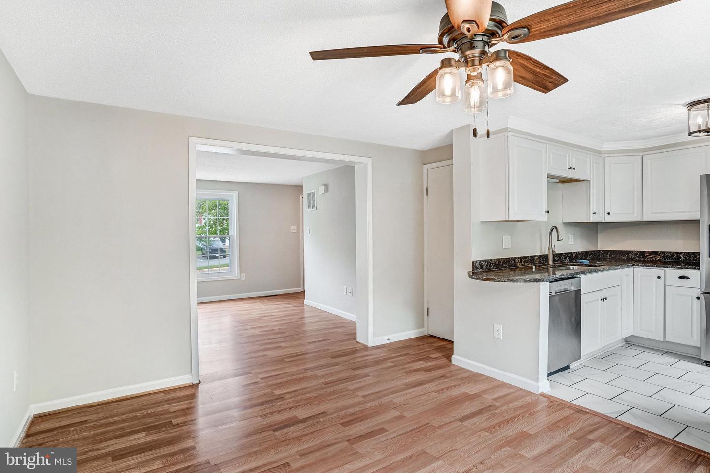 831 OAK LEAF CT, WARRENTON, Virginia 20186, 3 Bedrooms Bedrooms, ,2 BathroomsBathrooms,Residential,For sale,831 OAK LEAF CT,VAFQ2016666 MLS # VAFQ2016666