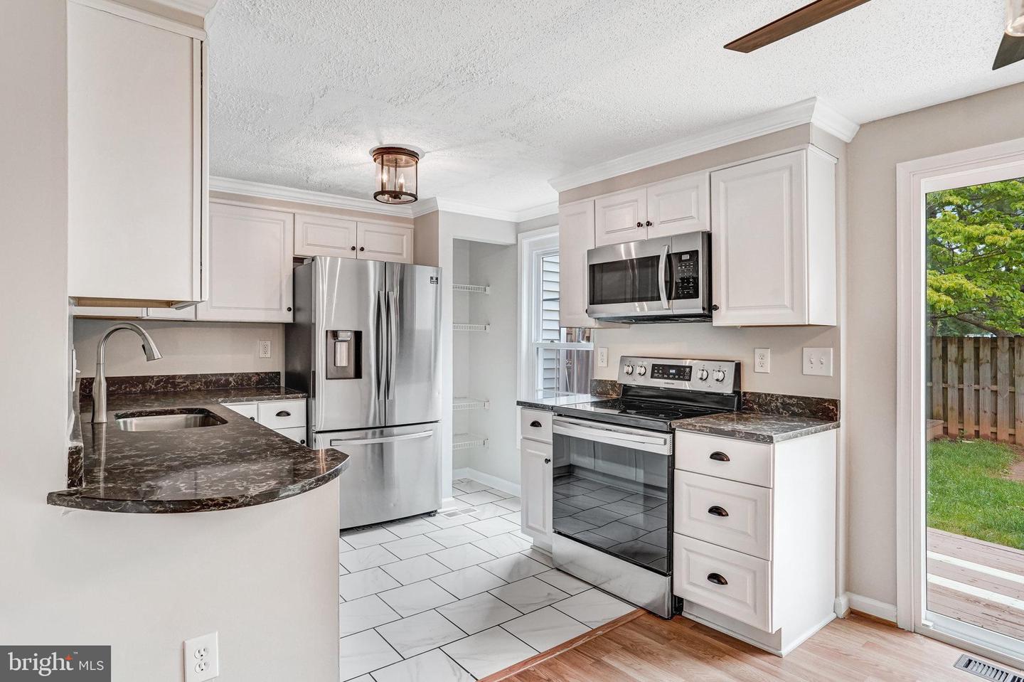 831 OAK LEAF CT, WARRENTON, Virginia 20186, 3 Bedrooms Bedrooms, ,2 BathroomsBathrooms,Residential,For sale,831 OAK LEAF CT,VAFQ2016666 MLS # VAFQ2016666