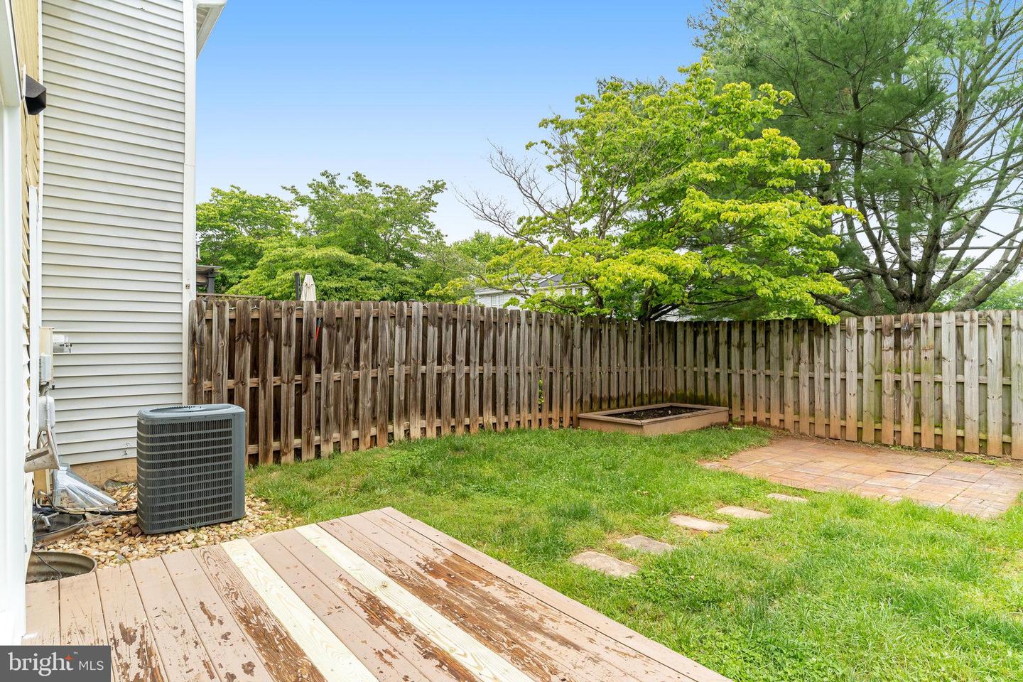 831 OAK LEAF CT, WARRENTON, Virginia 20186, 3 Bedrooms Bedrooms, ,2 BathroomsBathrooms,Residential,For sale,831 OAK LEAF CT,VAFQ2016666 MLS # VAFQ2016666
