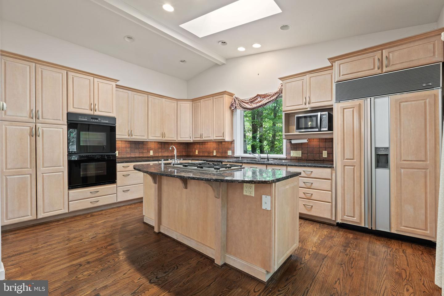 6802 NESBITT PL, MCLEAN, Virginia 22101, 4 Bedrooms Bedrooms, ,3 BathroomsBathrooms,Residential,For sale,6802 NESBITT PL,VAFX2241342 MLS # VAFX2241342