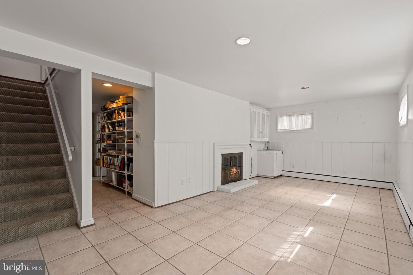 6802 NESBITT PL, MCLEAN, Virginia 22101, 4 Bedrooms Bedrooms, ,3 BathroomsBathrooms,Residential,For sale,6802 NESBITT PL,VAFX2241342 MLS # VAFX2241342