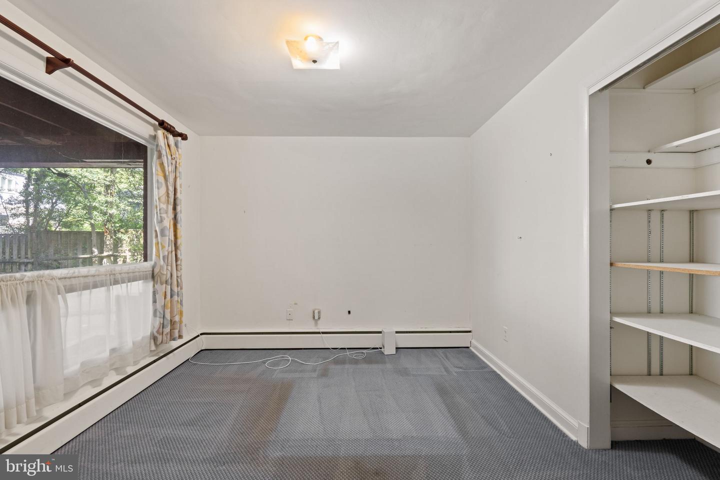 6802 NESBITT PL, MCLEAN, Virginia 22101, 4 Bedrooms Bedrooms, ,3 BathroomsBathrooms,Residential,For sale,6802 NESBITT PL,VAFX2241342 MLS # VAFX2241342