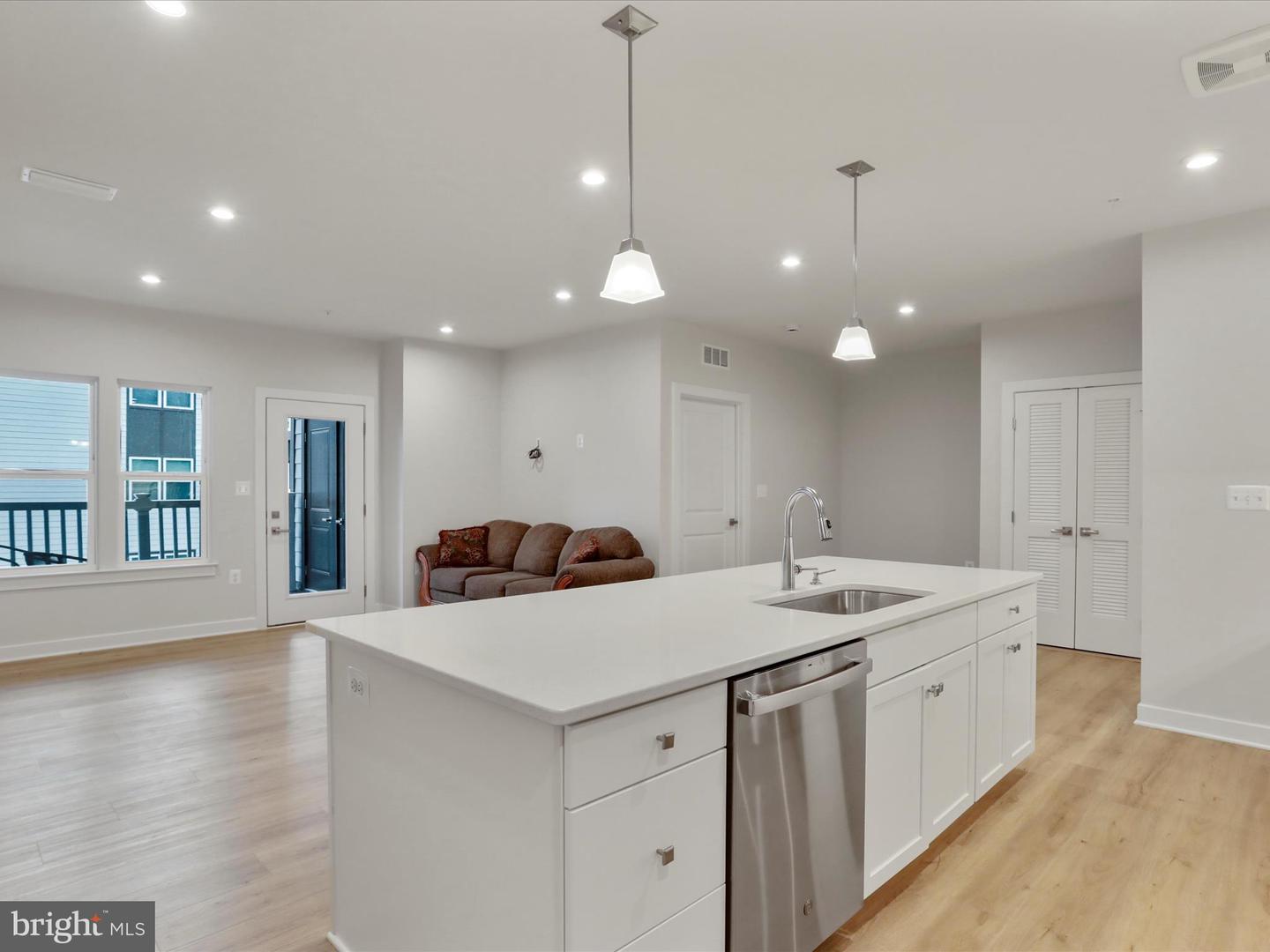 140 MCCORMICK CIR #302, WINCHESTER, Virginia 22602, 2 Bedrooms Bedrooms, ,2 BathroomsBathrooms,Residential,For sale,140 MCCORMICK CIR #302,VAFV2034232 MLS # VAFV2034232