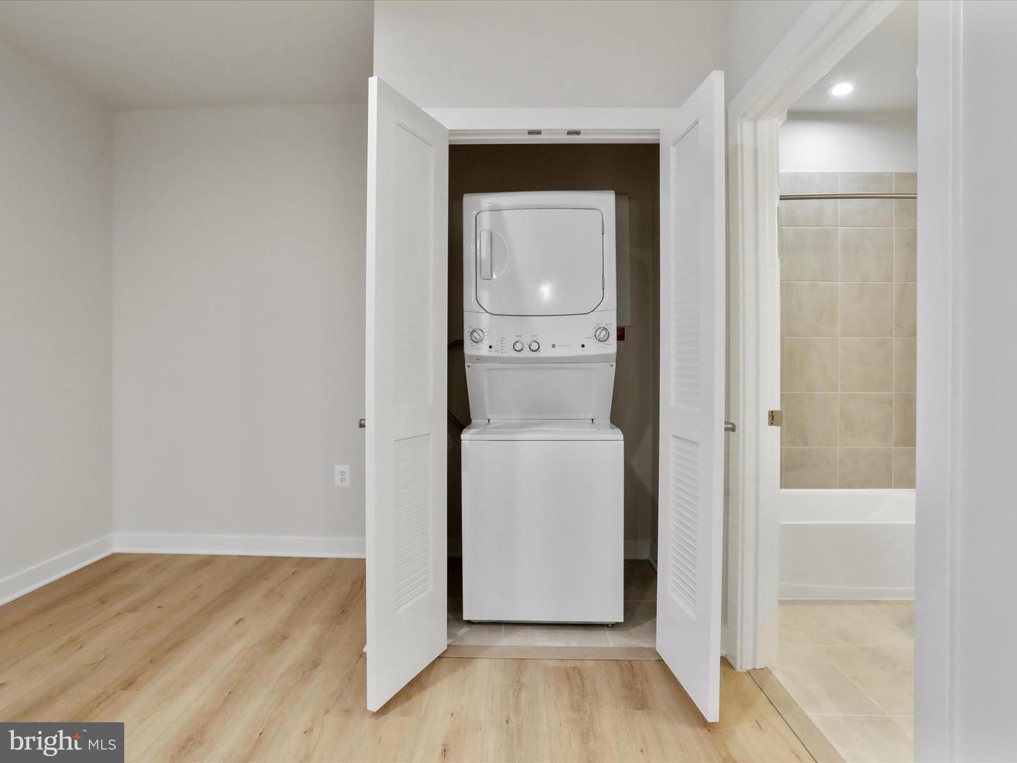 140 MCCORMICK CIR #302, WINCHESTER, Virginia 22602, 2 Bedrooms Bedrooms, ,2 BathroomsBathrooms,Residential,For sale,140 MCCORMICK CIR #302,VAFV2034232 MLS # VAFV2034232