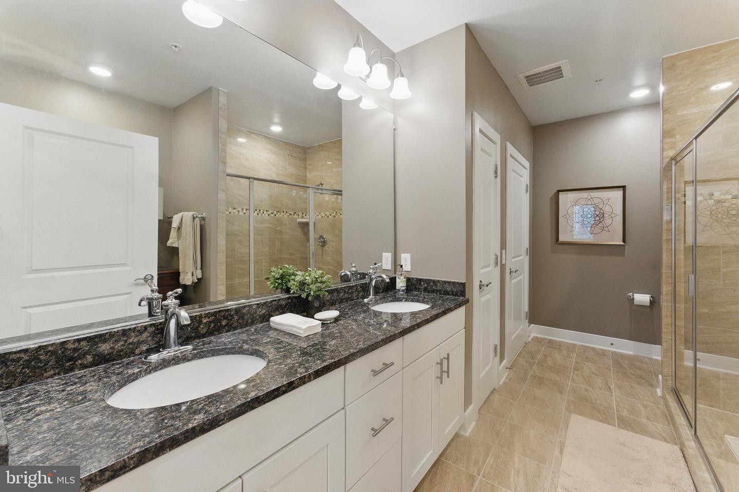 9521 BASTILLE ST #403, FAIRFAX, Virginia 22031, 2 Bedrooms Bedrooms, ,2 BathroomsBathrooms,Residential,For sale,9521 BASTILLE ST #403,VAFX2241484 MLS # VAFX2241484