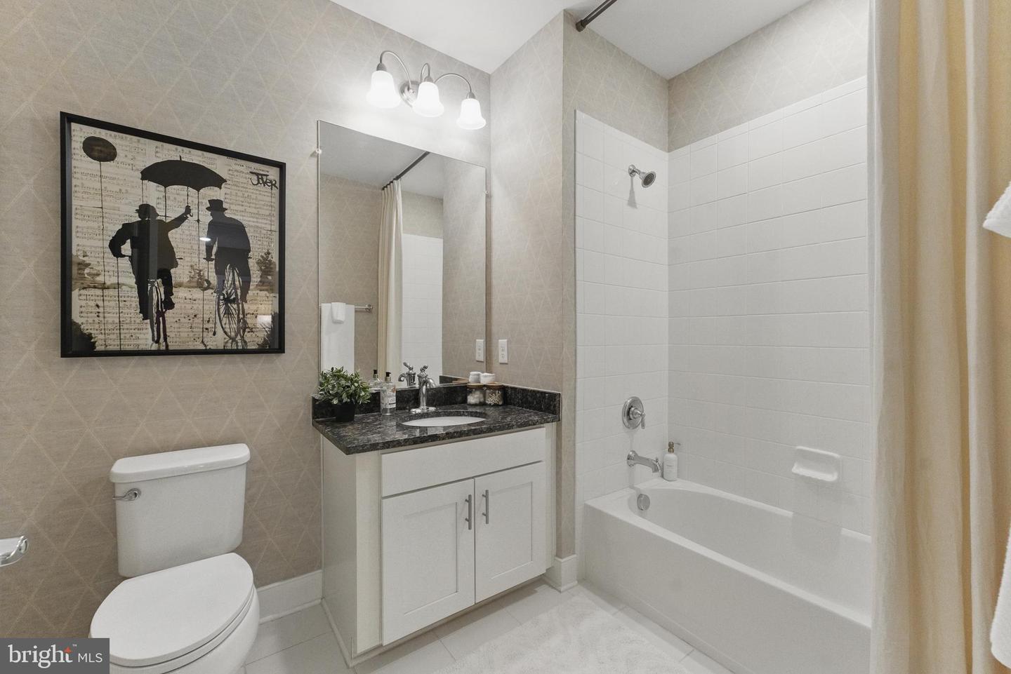 9521 BASTILLE ST #403, FAIRFAX, Virginia 22031, 2 Bedrooms Bedrooms, ,2 BathroomsBathrooms,Residential,For sale,9521 BASTILLE ST #403,VAFX2241484 MLS # VAFX2241484