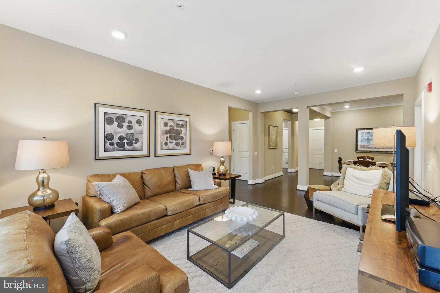 9521 BASTILLE ST #403, FAIRFAX, Virginia 22031, 2 Bedrooms Bedrooms, ,2 BathroomsBathrooms,Residential,For sale,9521 BASTILLE ST #403,VAFX2241484 MLS # VAFX2241484
