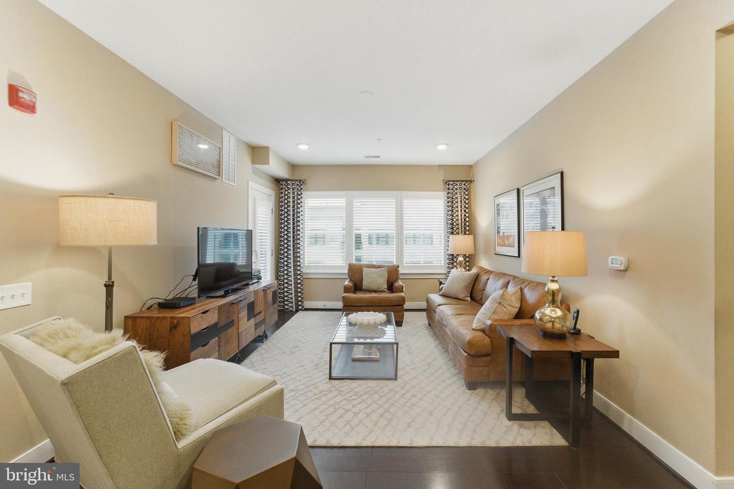 9521 BASTILLE ST #403, FAIRFAX, Virginia 22031, 2 Bedrooms Bedrooms, ,2 BathroomsBathrooms,Residential,For sale,9521 BASTILLE ST #403,VAFX2241484 MLS # VAFX2241484