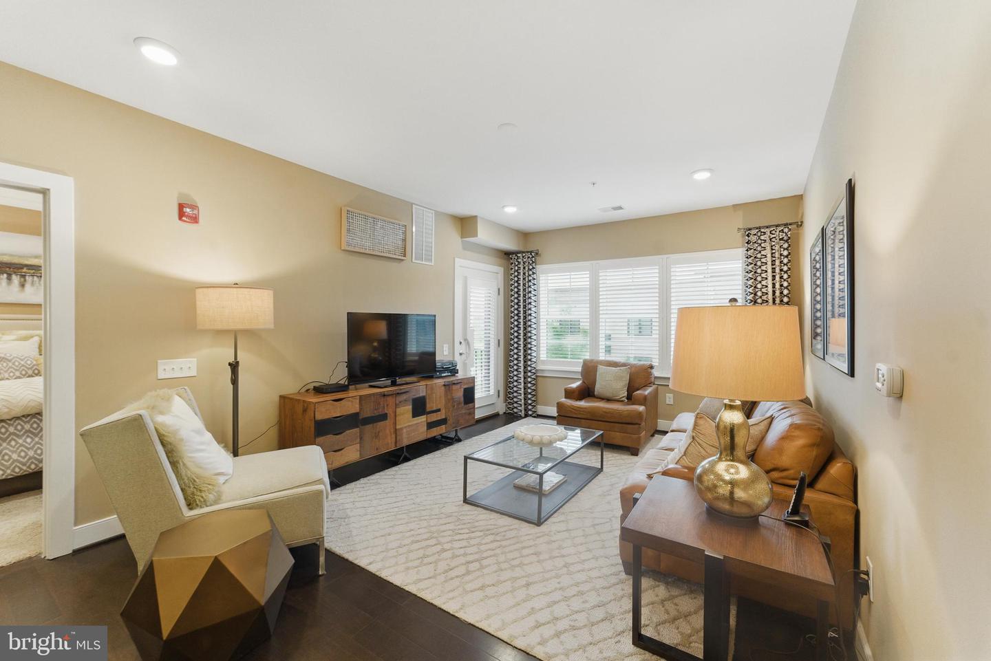 9521 BASTILLE ST #403, FAIRFAX, Virginia 22031, 2 Bedrooms Bedrooms, ,2 BathroomsBathrooms,Residential,For sale,9521 BASTILLE ST #403,VAFX2241484 MLS # VAFX2241484