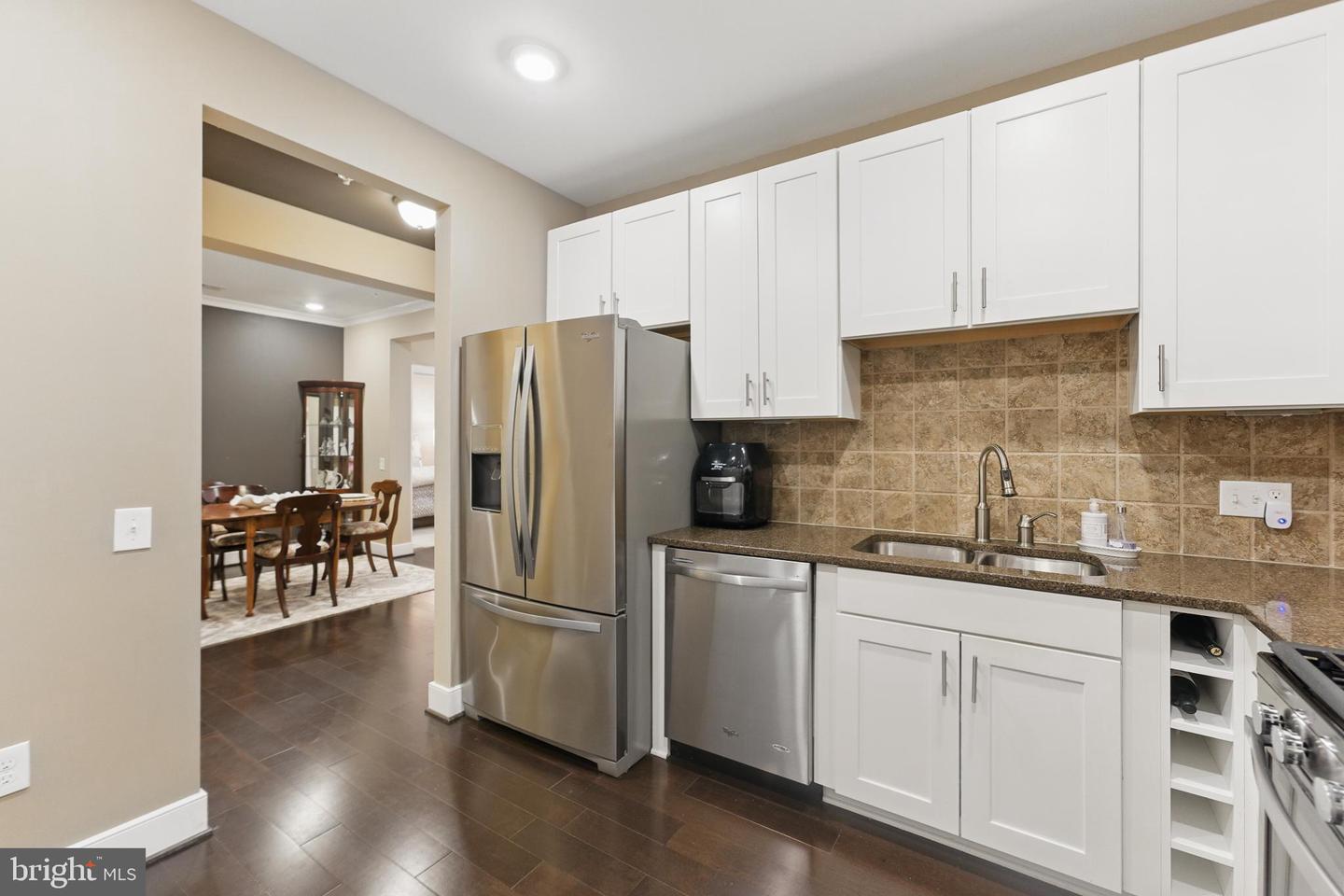 9521 BASTILLE ST #403, FAIRFAX, Virginia 22031, 2 Bedrooms Bedrooms, ,2 BathroomsBathrooms,Residential,For sale,9521 BASTILLE ST #403,VAFX2241484 MLS # VAFX2241484