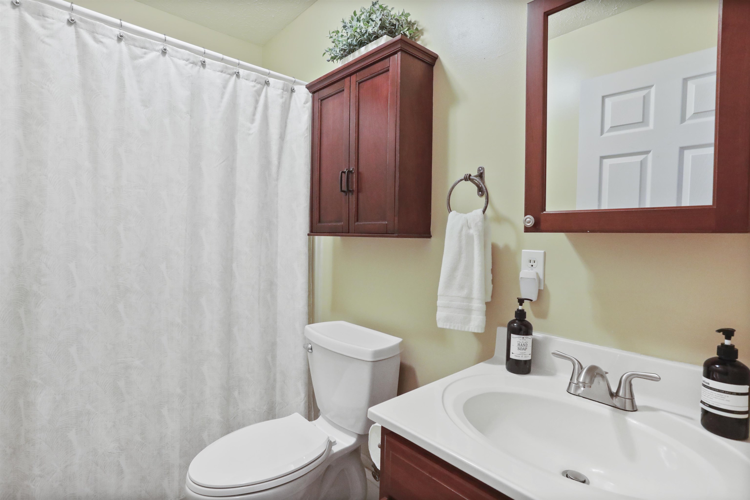 275 JESSAMINE PL, MCGAHEYSVILLE, Virginia 22840, 4 Bedrooms Bedrooms, ,3 BathroomsBathrooms,Residential,Mountain Cabin Retreat,275 JESSAMINE PL,665256 MLS # 665256