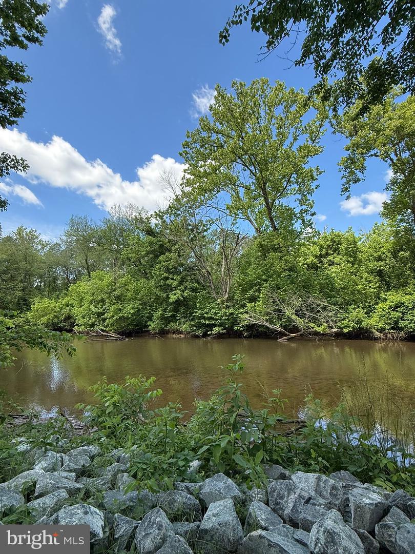 201 ANCHOR CV, STAFFORD, Virginia 22554, 5 Bedrooms Bedrooms, ,3 BathroomsBathrooms,Residential,For sale,201 ANCHOR CV,VAST2038946 MLS # VAST2038946