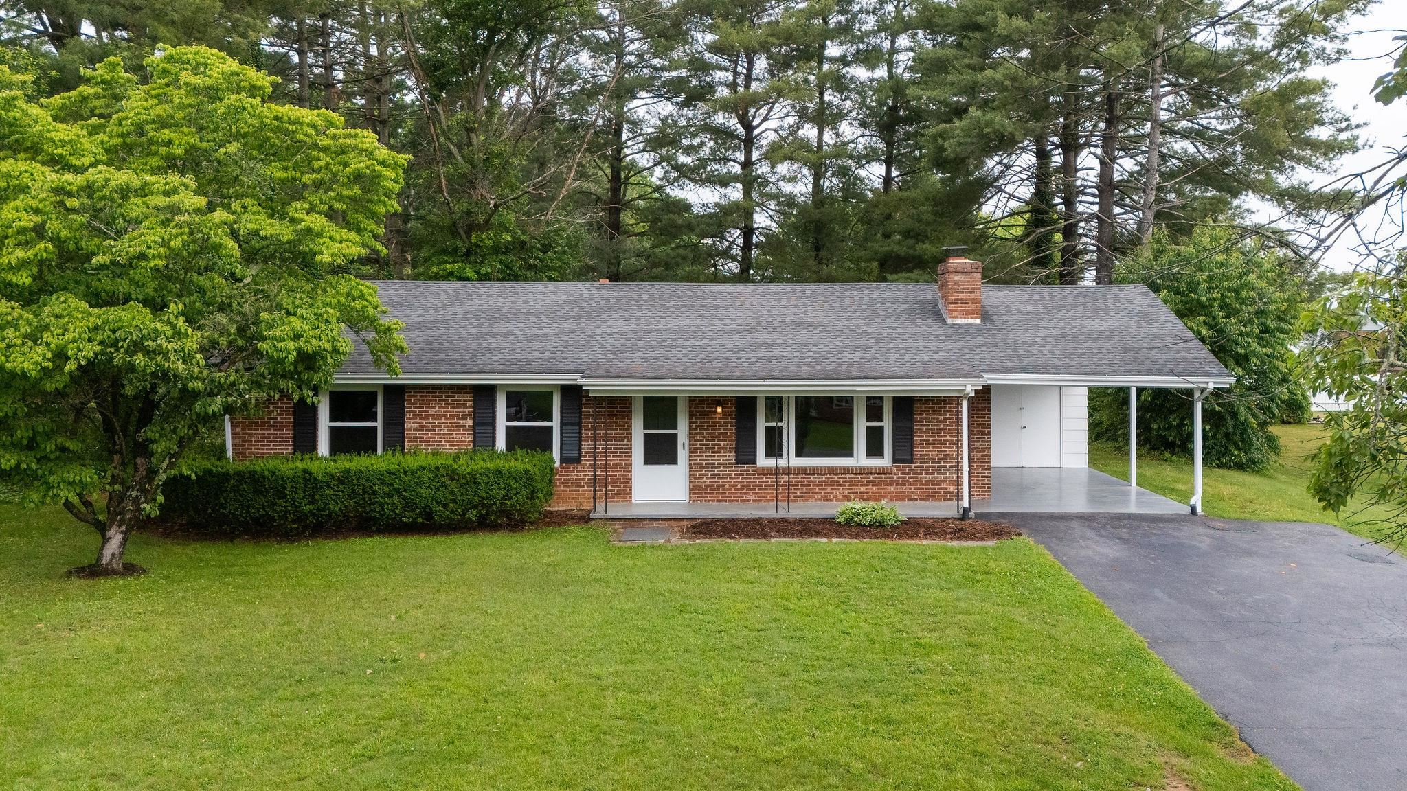 91 COOPER DR, STUARTS DRAFT, Virginia 24477, 3 Bedrooms Bedrooms, ,2 BathroomsBathrooms,Residential,91 COOPER DR,665262 MLS # 665262