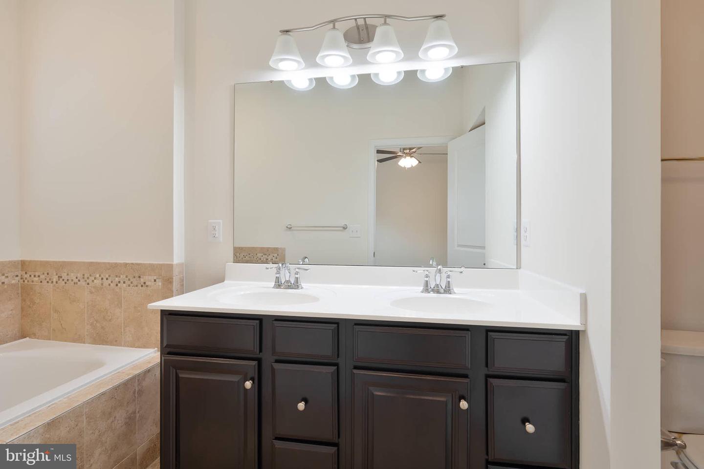 41686 MCMONAGLE SQ, ALDIE, Virginia 20105, 3 Bedrooms Bedrooms, ,2 BathroomsBathrooms,Residential,For sale,41686 MCMONAGLE SQ,VALO2097244 MLS # VALO2097244