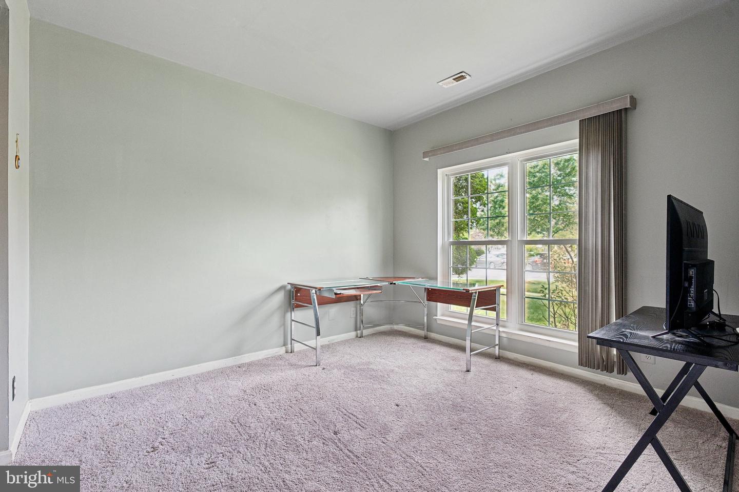 43261 CHOKEBERRY SQ, ASHBURN, Virginia 20147, 4 Bedrooms Bedrooms, ,3 BathroomsBathrooms,Residential,For sale,43261 CHOKEBERRY SQ,VALO2097280 MLS # VALO2097280