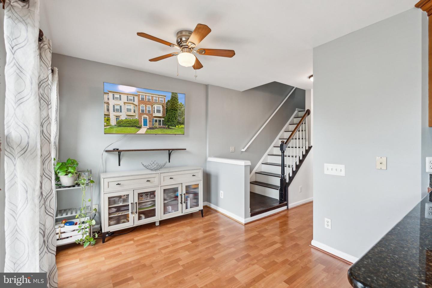 43261 CHOKEBERRY SQ, ASHBURN, Virginia 20147, 4 Bedrooms Bedrooms, ,3 BathroomsBathrooms,Residential,For sale,43261 CHOKEBERRY SQ,VALO2097280 MLS # VALO2097280
