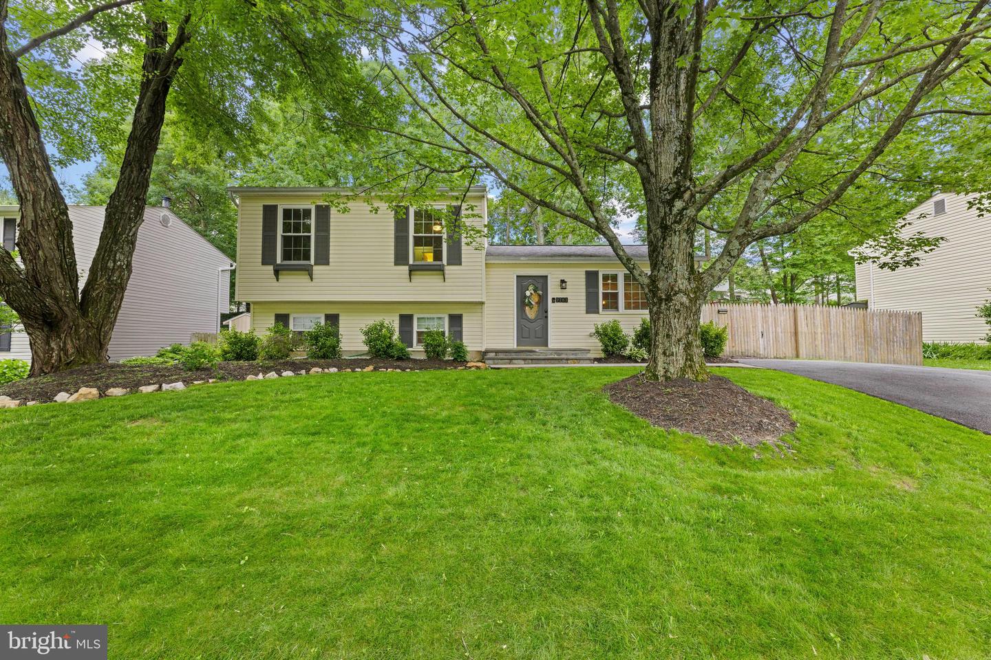 9761 TURNBUCKLE DR, BURKE, Virginia 22015, 3 Bedrooms Bedrooms, ,2 BathroomsBathrooms,Residential,For sale,9761 TURNBUCKLE DR,VAFX2242158 MLS # VAFX2242158