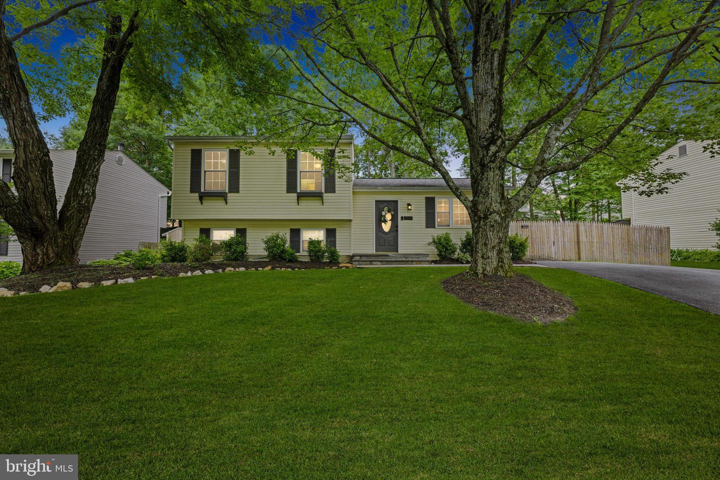 9761 TURNBUCKLE DR, BURKE, Virginia 22015, 3 Bedrooms Bedrooms, ,2 BathroomsBathrooms,Residential,For sale,9761 TURNBUCKLE DR,VAFX2242158 MLS # VAFX2242158