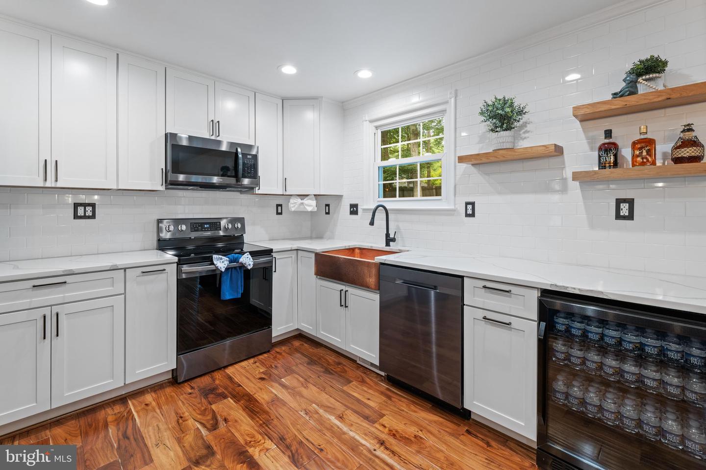 9761 TURNBUCKLE DR, BURKE, Virginia 22015, 3 Bedrooms Bedrooms, ,2 BathroomsBathrooms,Residential,For sale,9761 TURNBUCKLE DR,VAFX2242158 MLS # VAFX2242158