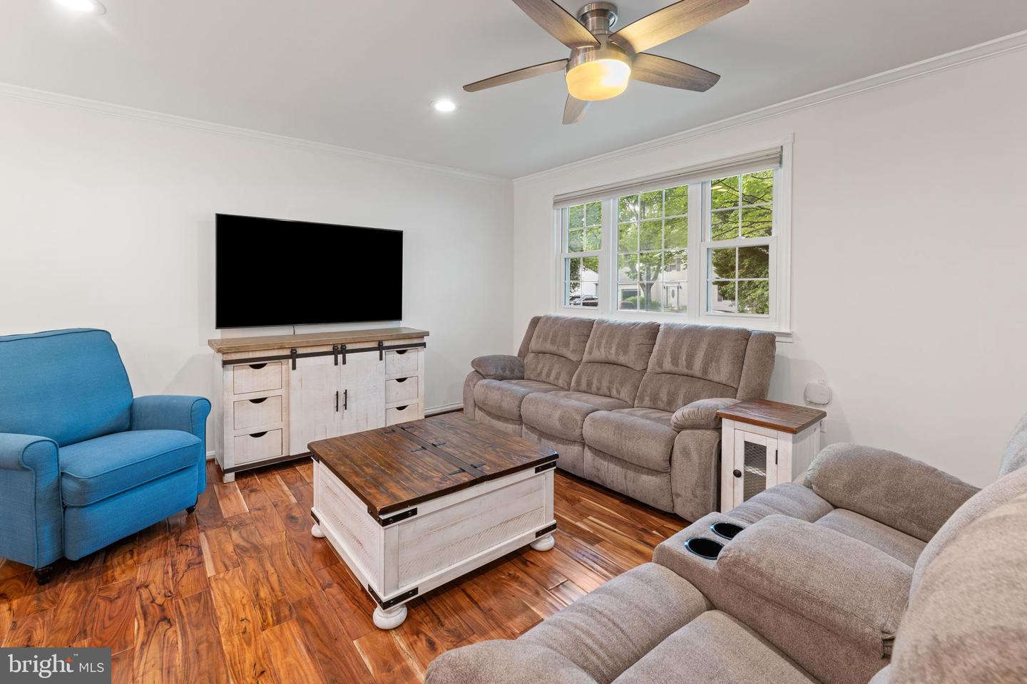 9761 TURNBUCKLE DR, BURKE, Virginia 22015, 3 Bedrooms Bedrooms, ,2 BathroomsBathrooms,Residential,For sale,9761 TURNBUCKLE DR,VAFX2242158 MLS # VAFX2242158