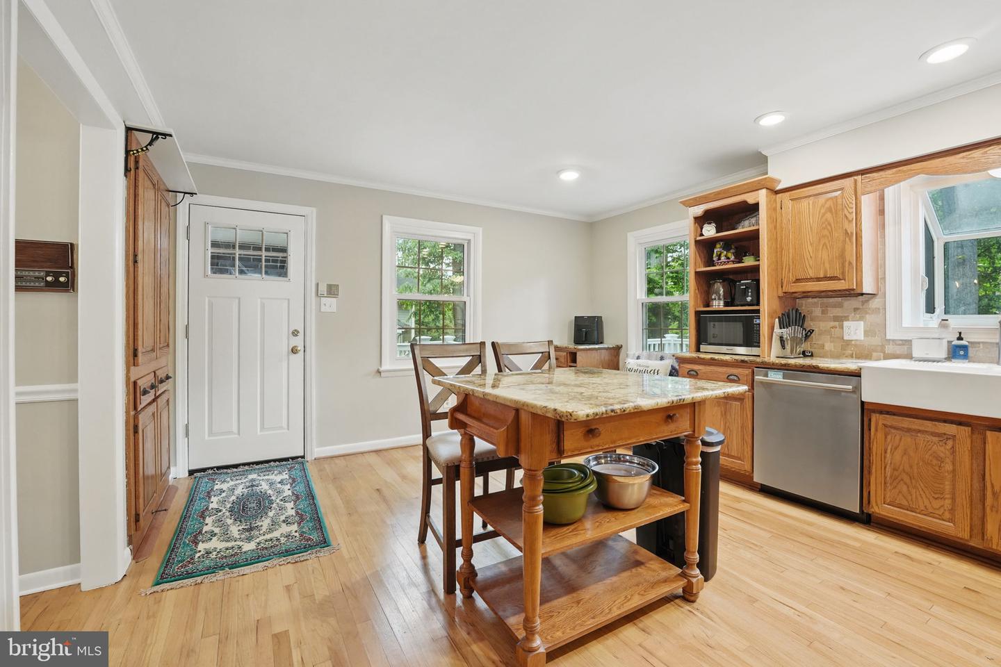 16211 SUNNY KNOLL DR, DUMFRIES, Virginia 22025, 4 Bedrooms Bedrooms, ,2 BathroomsBathrooms,Residential,For sale,16211 SUNNY KNOLL DR,VAPW2095194 MLS # VAPW2095194