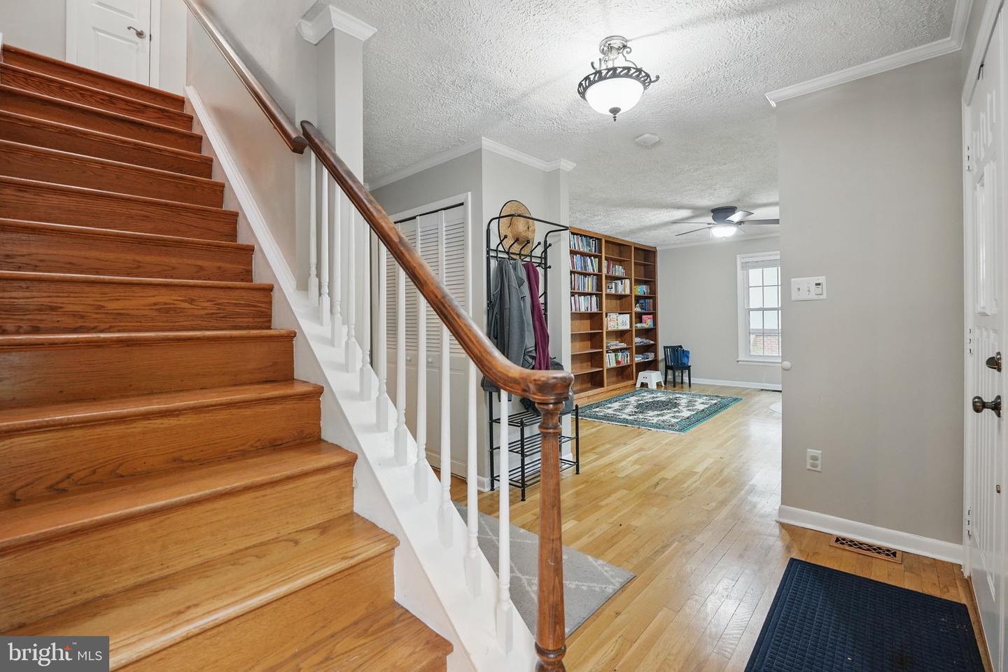 16211 SUNNY KNOLL DR, DUMFRIES, Virginia 22025, 4 Bedrooms Bedrooms, ,2 BathroomsBathrooms,Residential,For sale,16211 SUNNY KNOLL DR,VAPW2095194 MLS # VAPW2095194